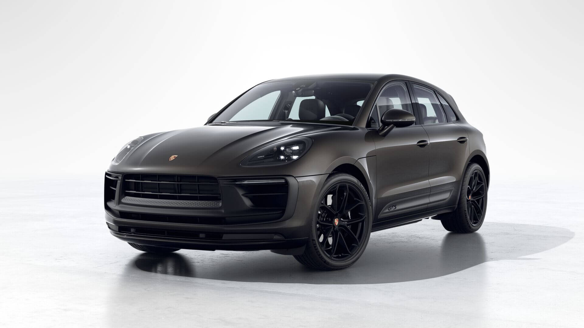 Macan GTS Stealth